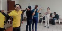 Foto personas sordociegas haciendo actividad física Foto personas sordociegas haciendo actividad física